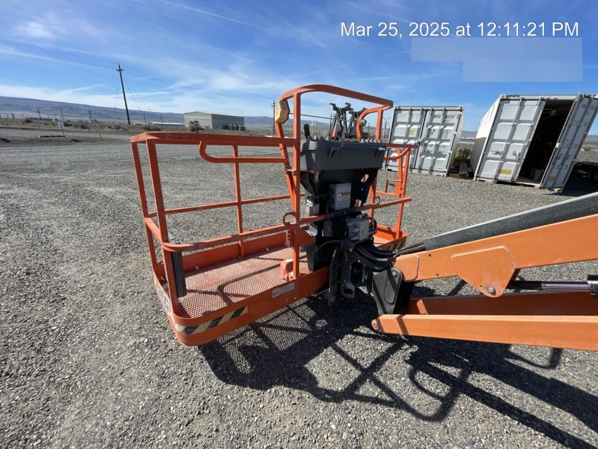2023 JLG 600AJ