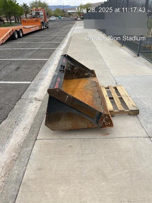 2021 TAKEUCHI 48" Pallet Forks - Takeuchi