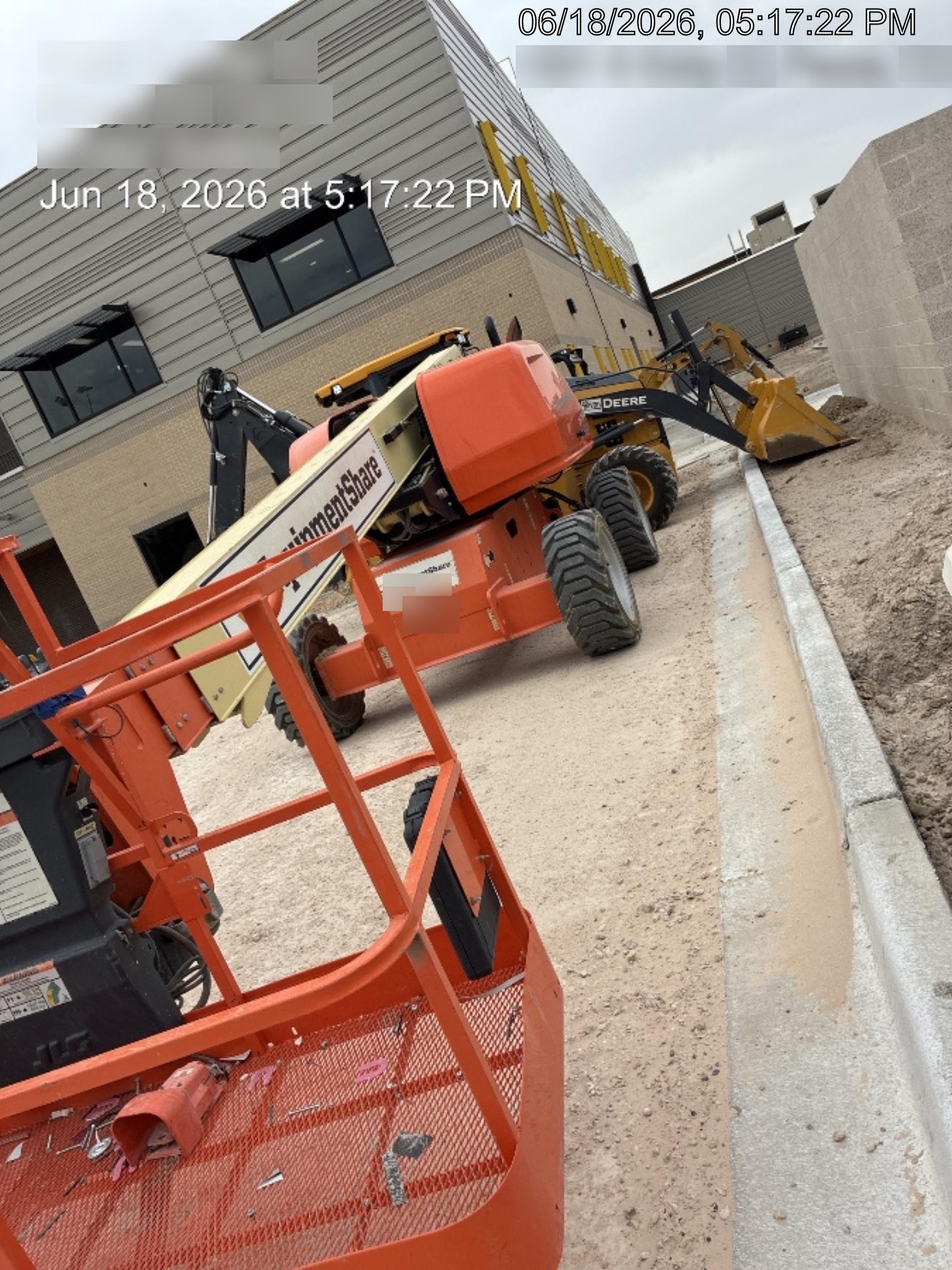 2021 JLG 600S