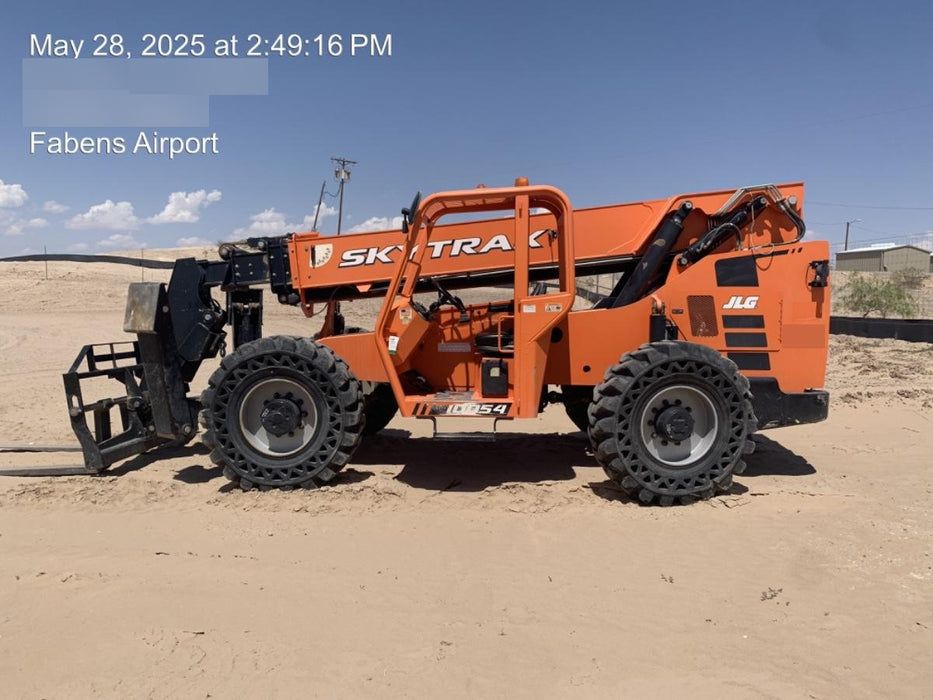 2018 Skytrak 10054 Skytrak 10054 10K Telehandler w/Open ROPS Solid Tires, LED Work Lights, Rotating Beacon, 60" Carriage/60" Forks