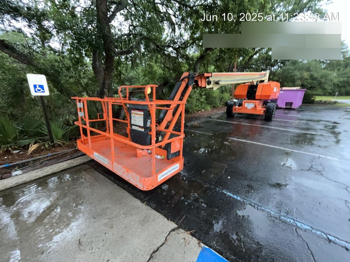 2020 JLG 860SJ