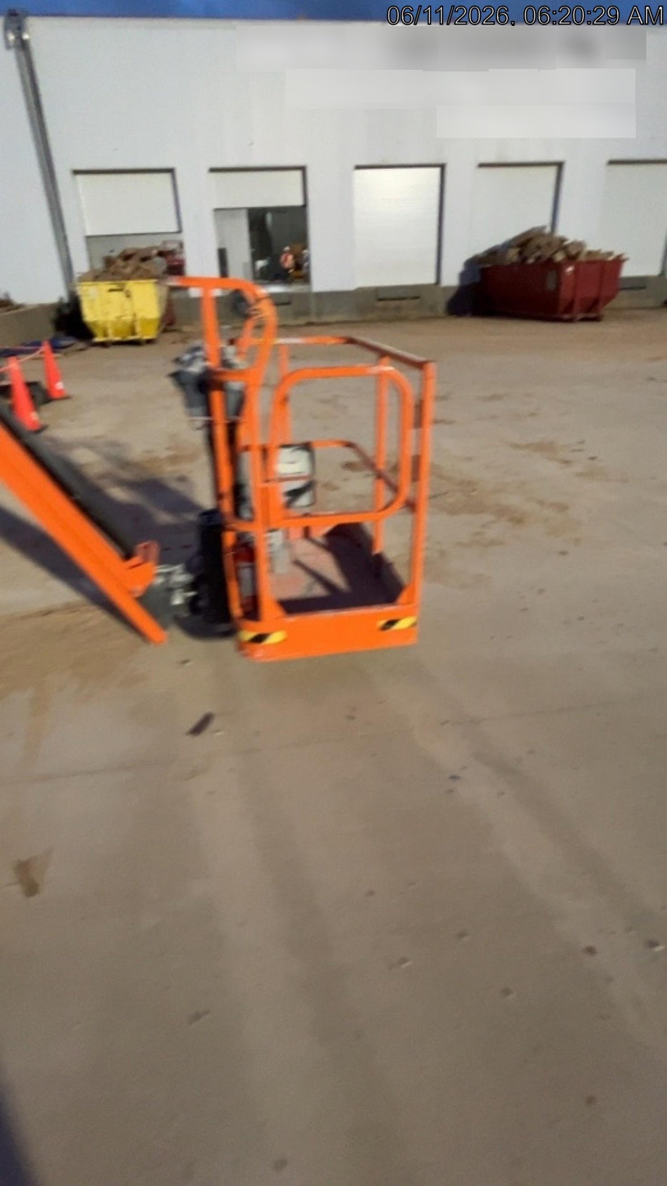 2022 JLG E300AJP