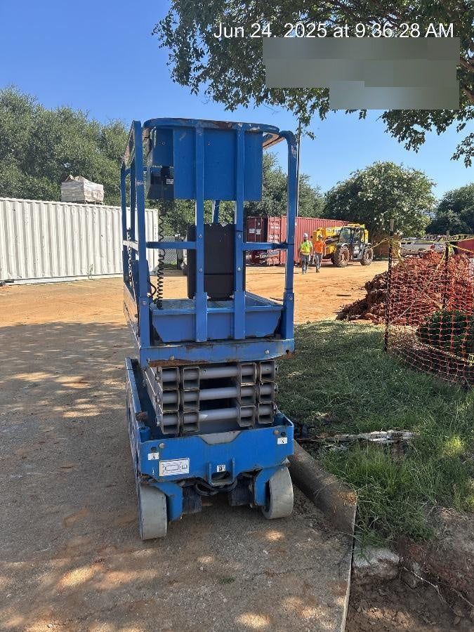 2019 Genie GS-1930 Fixed Rails with Chain Entry