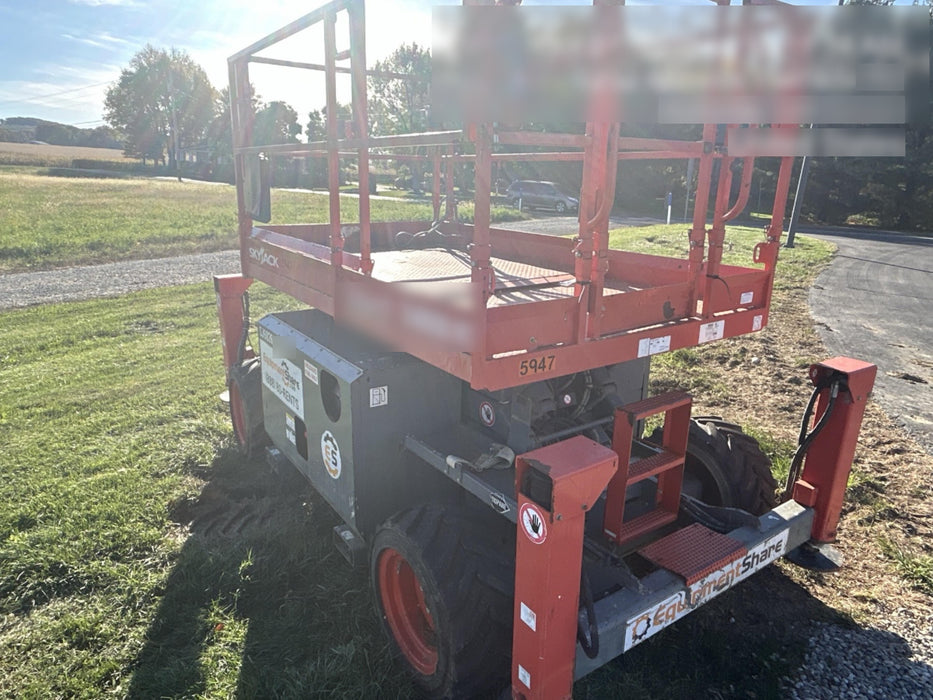 2017 SKYJACK SJ6826 RT