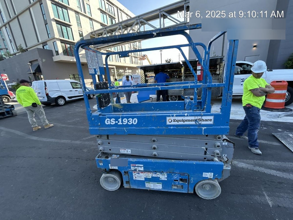 2019 Genie GS-1930 Fixed Rails with Chain Entry