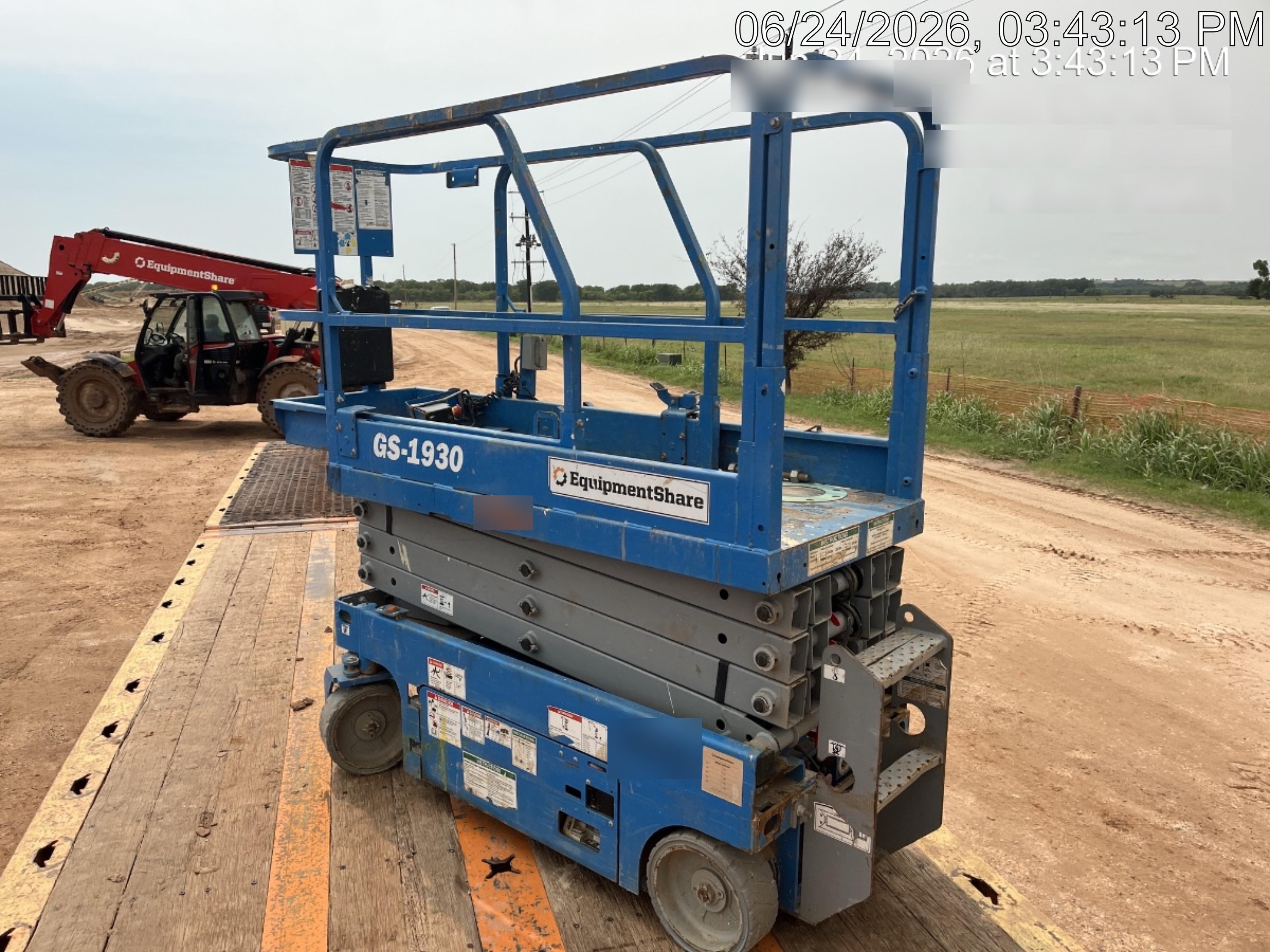 2019 Genie GS-1930 Fixed rails with chain Entry