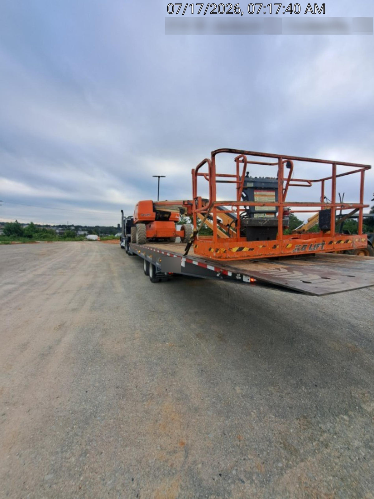 2022 JLG 660SJ