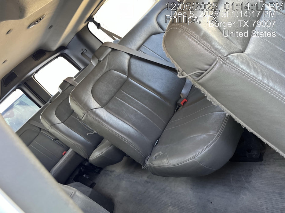 2024 CHEVROLET Express Van - Rental