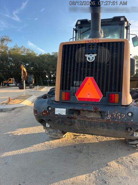 2018 Case 721G CLOSED CAB, 1 FUNCTION, JRB 416 STYLE HYD COUPLER