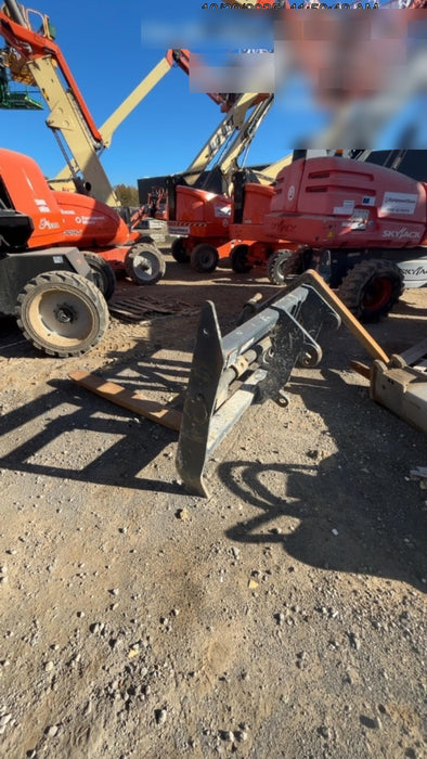 2024 PALADIN 96" Forks