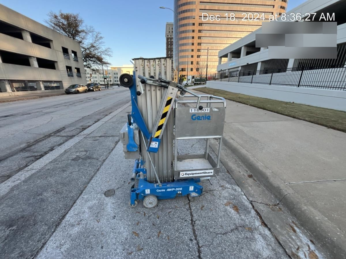 2019 GENIE GR-20