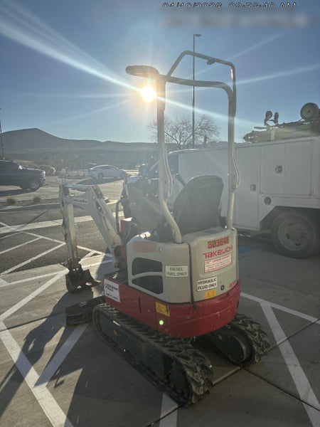 2023 TAKEUCHI TB210R