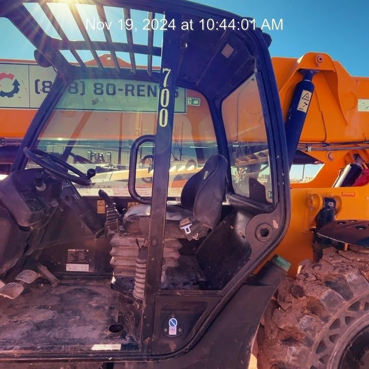 2021 JCB 512-56