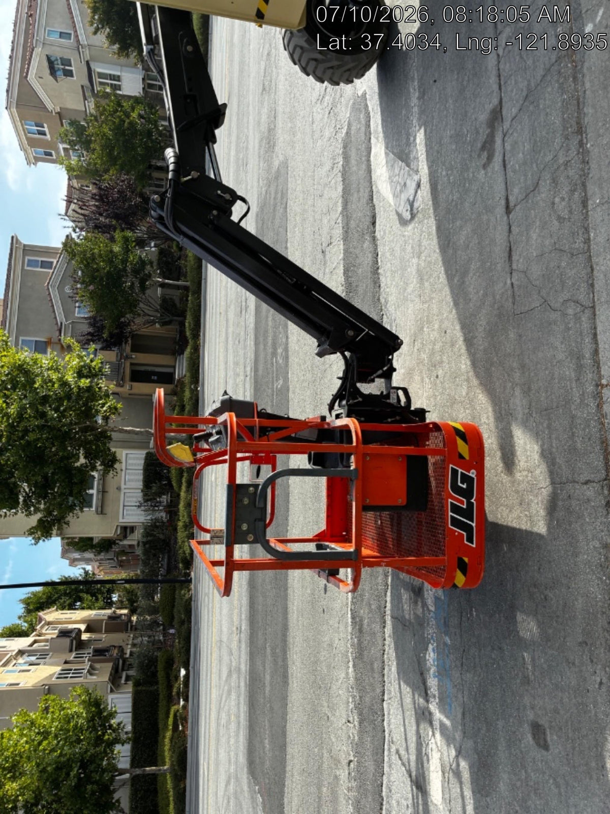 2025 JLG 450AJ