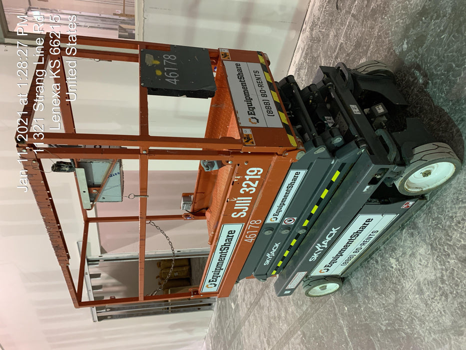 2019 Skyjack SJIII-3219 Standard Options, Trojan Batteries