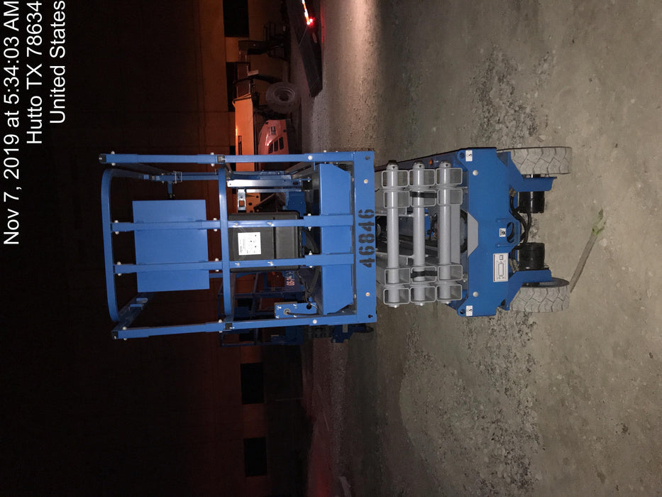 2019 Genie GS-2632 Folding rails with half height swing gate