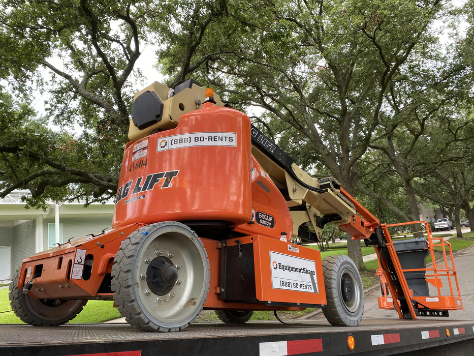 2019 JLG E400AJP