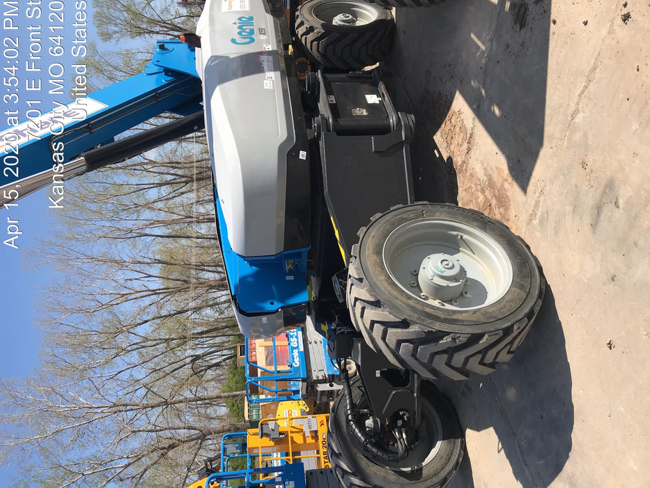 2017 GENIE SX-135 XC