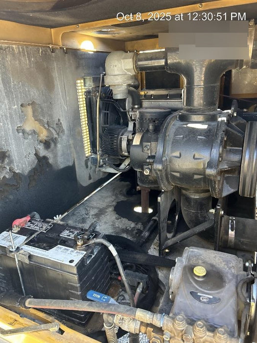 2022 VAC-TRON LP573XDT