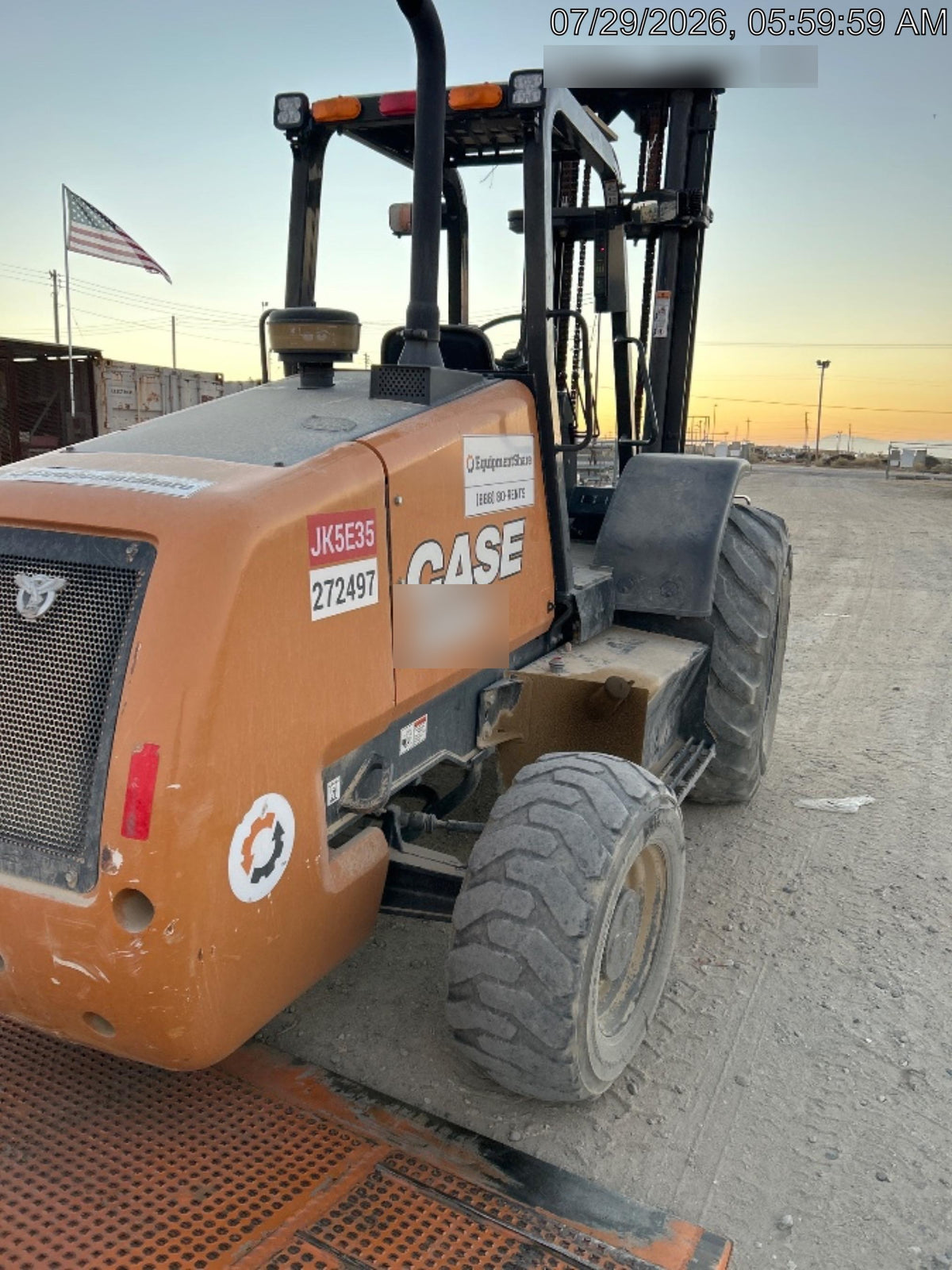 2023 CASE 588H