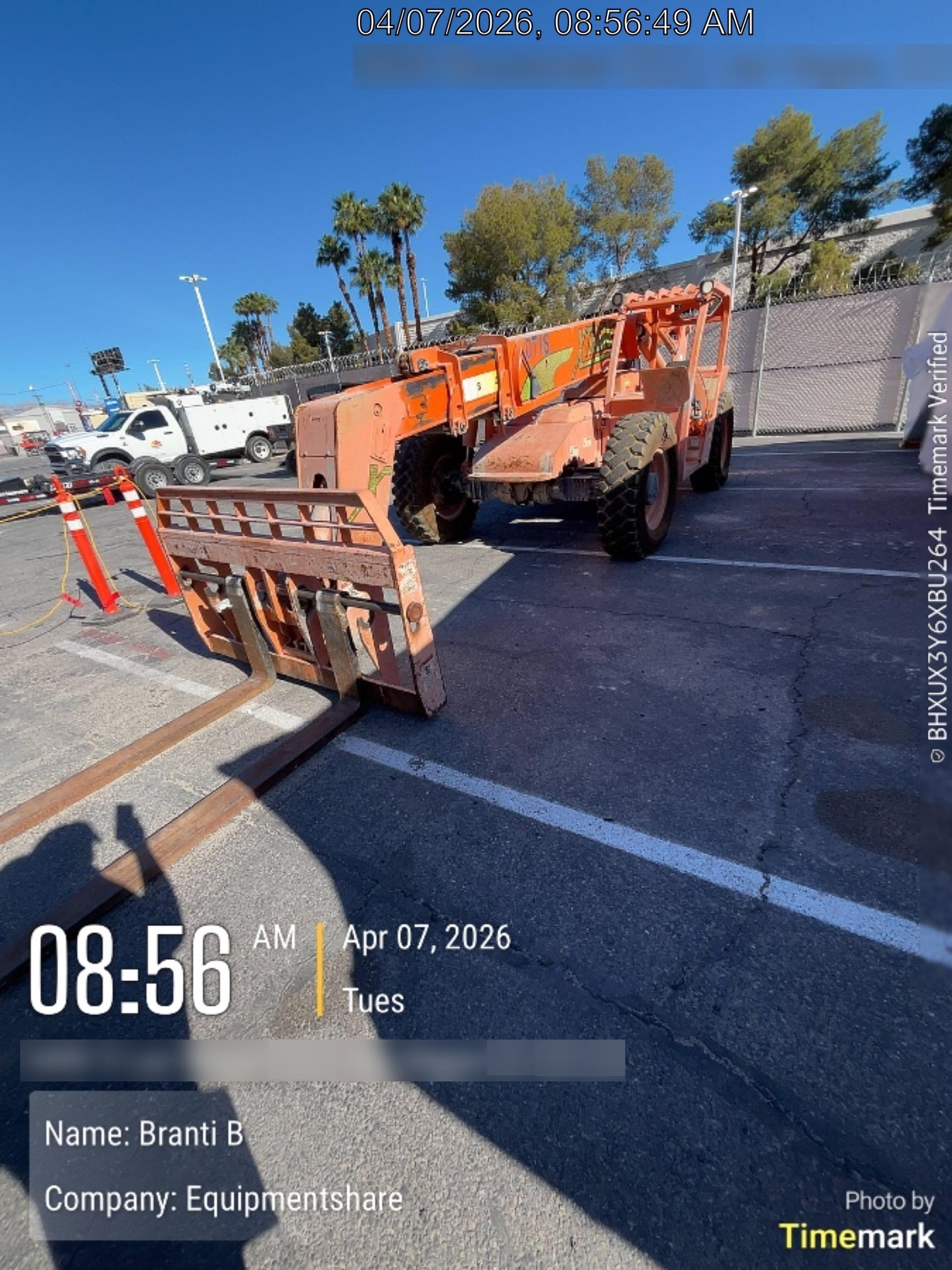 2018 GENIE GTH-1056