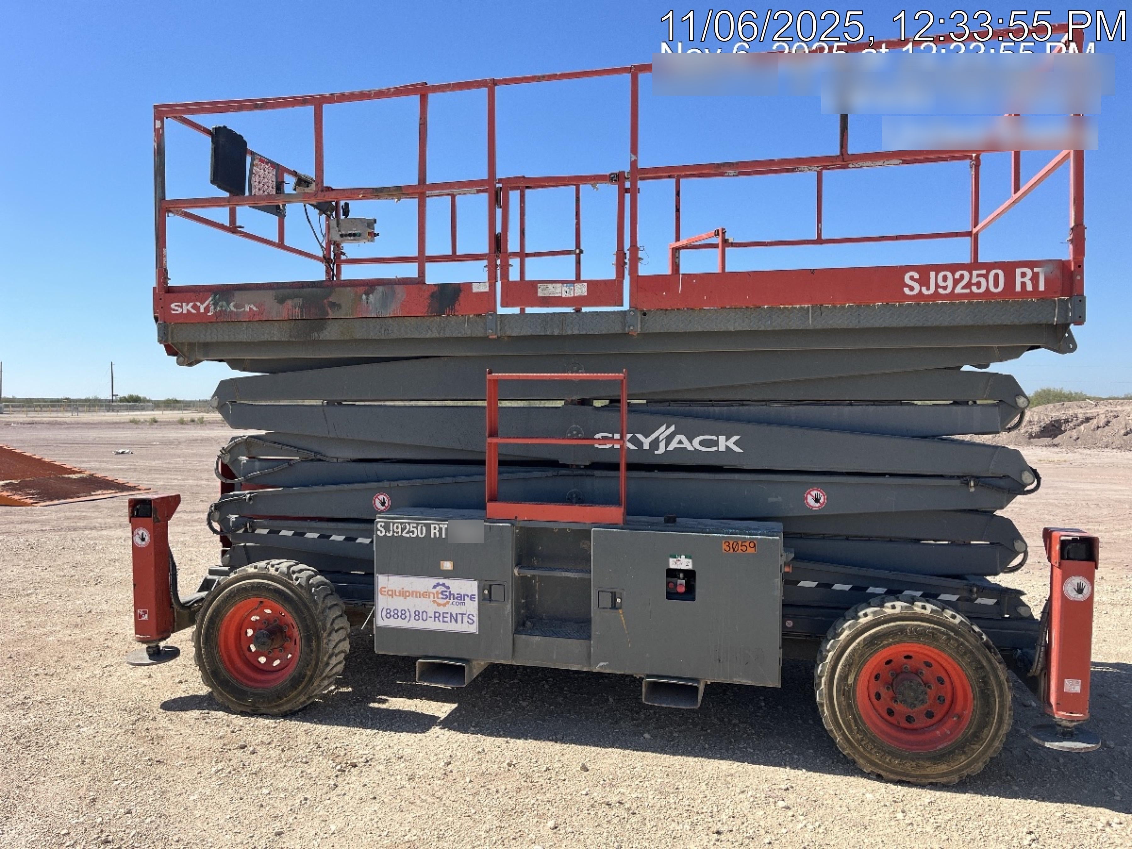 2017 SKYJACK SJ9250 RT