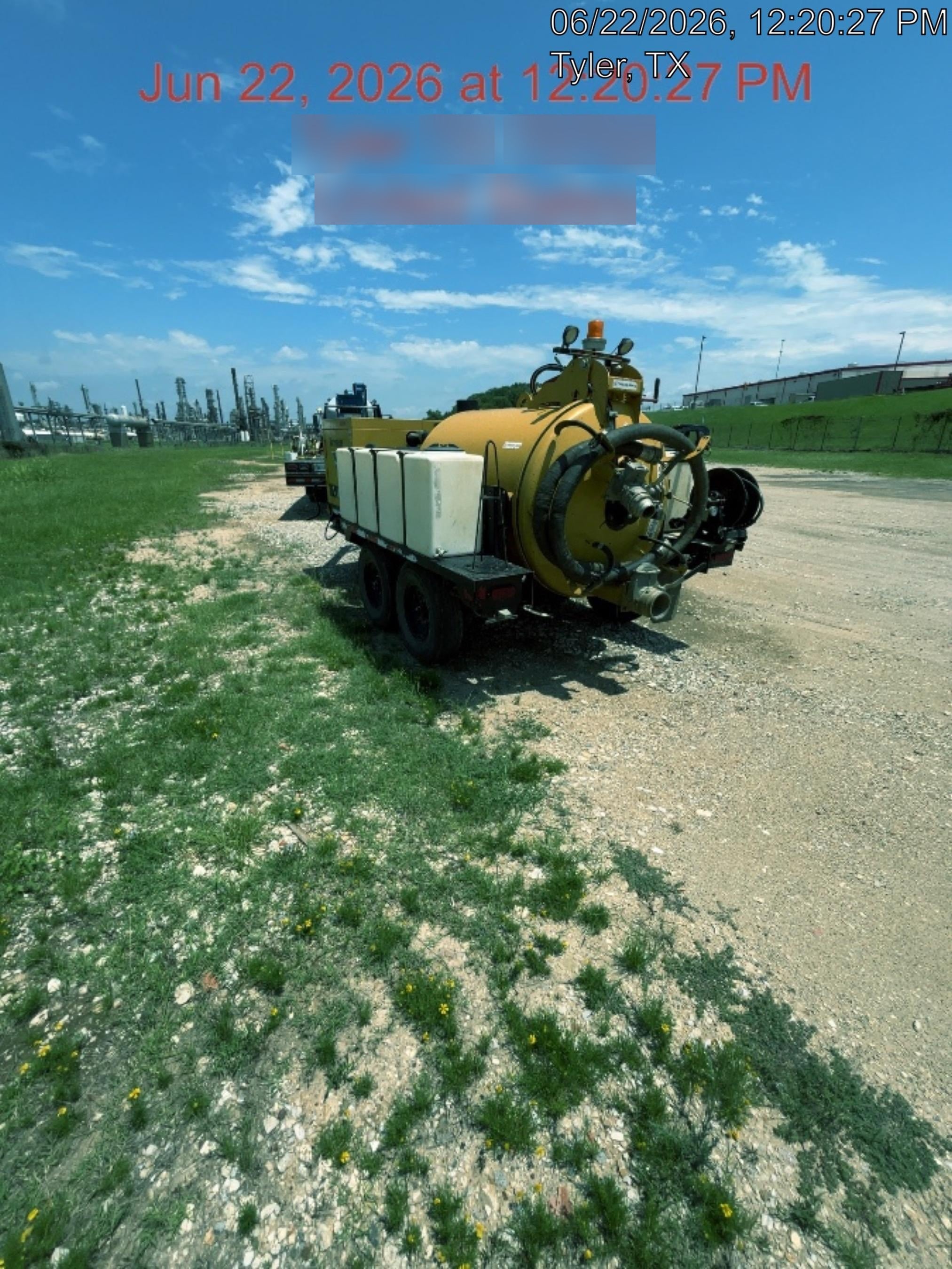 2023 VAC-TRON LP573XDT