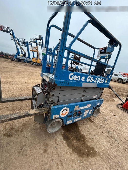 2018 Genie GS-1930 Genie GS-1930 w/Fixed Rail, Chain Entry