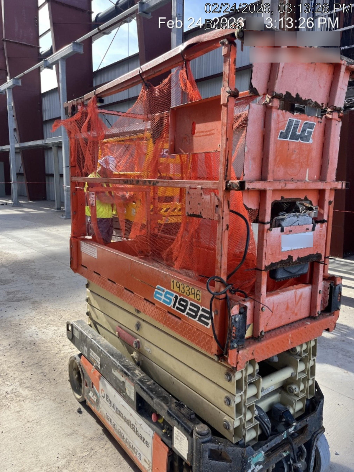 2021 JLG ES1932