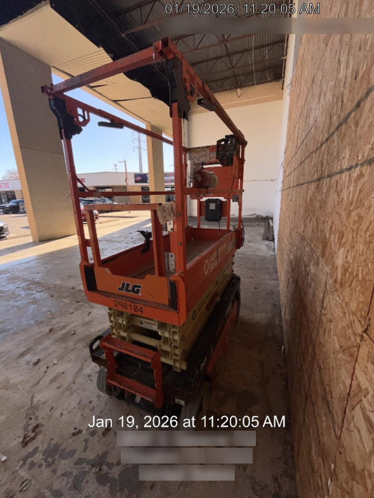 2023 JLG ES1932