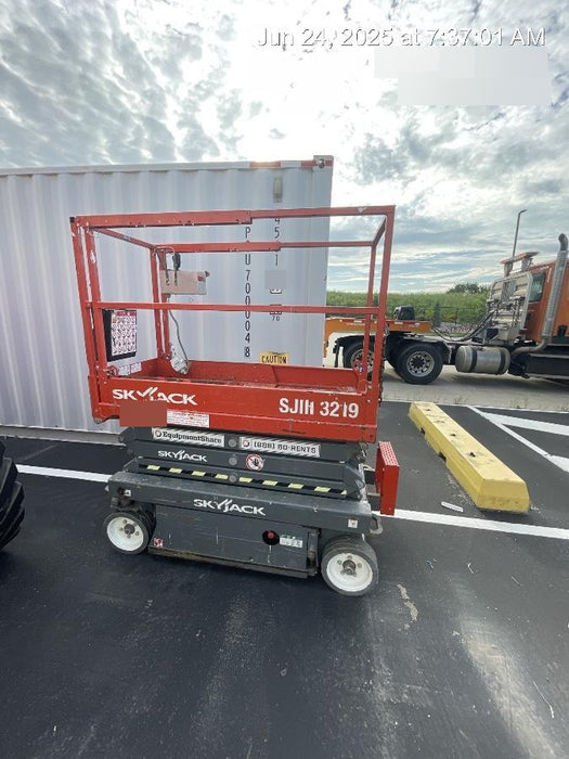 2016 Skyjack SJIII-3219 Standard Rental Specs