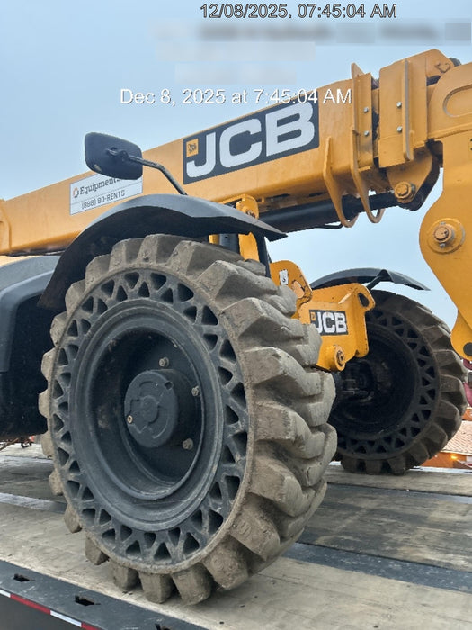 2019 JCB 509-42 74 HP w/Open ROPS, Beacon, Aux Hydraulics, LED Work lights, Solid Tires 66" Carriage/60" Forks