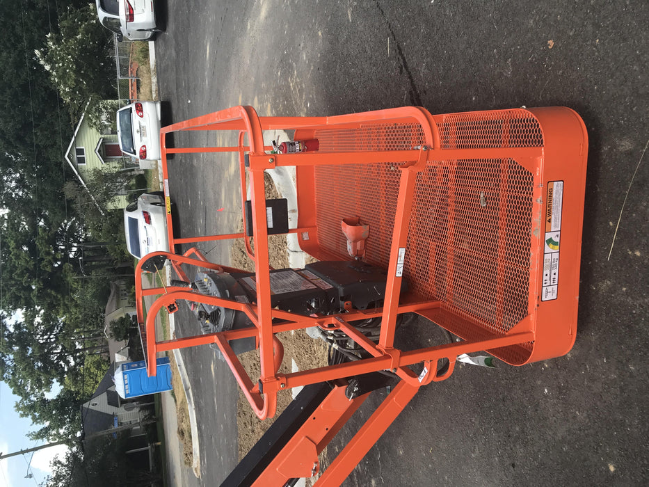 2019 JLG 660SJ