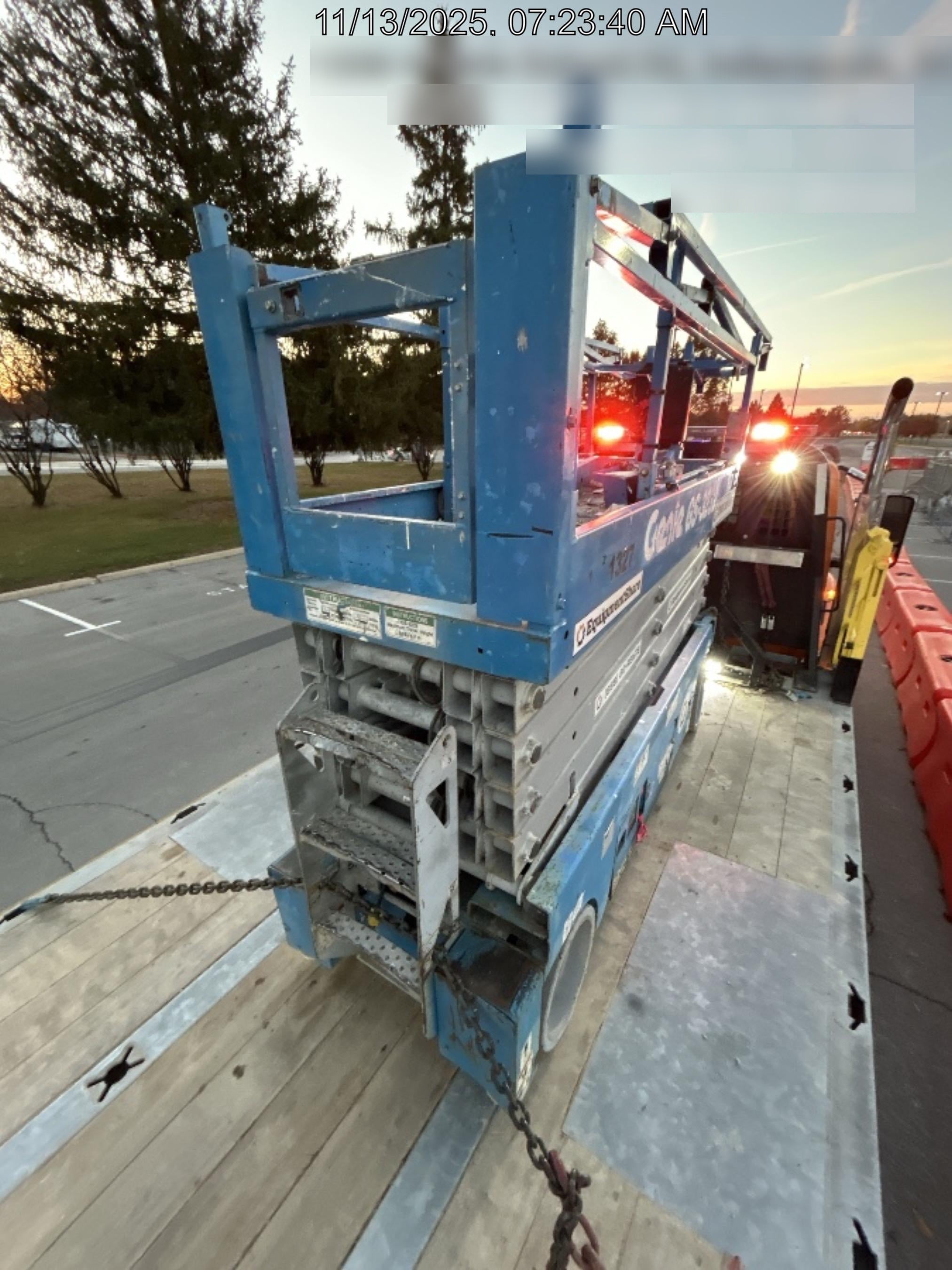 2016 Genie GS-3232 32' Narrow Scissor Lift