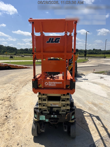 2025 JLG ES1932