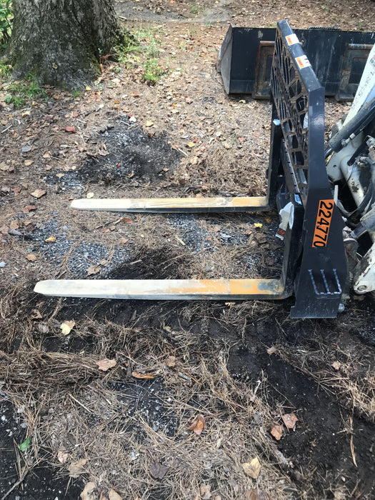 2022 PALADIN 48" Pallet Forks - Paladin