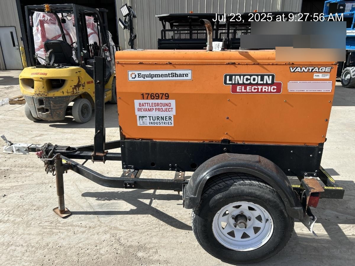 2021 Lincoln Electric Vantage 322 Vantage 322 Ready Pak 3 w/ Decals, ORANGE (includes trailer, cable rack, fender light kit) NO Telematics