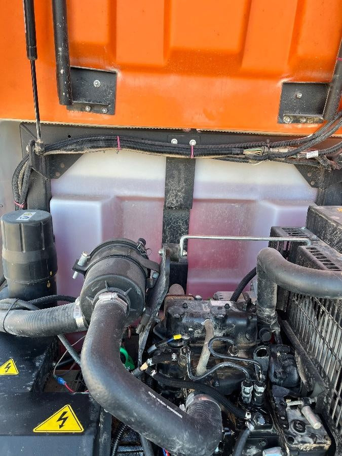 2023 Generac MLT2 Diesel, Flex Switch 120V Input, Powerzone Controller, 
(4) 320W LED Lights, 4kW Generator, 39.9 Gal Fuel Tank, 2" Ball, T3