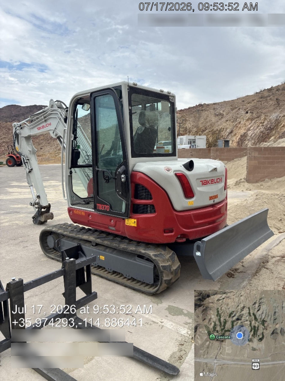 2023 TAKEUCHI TB370CR