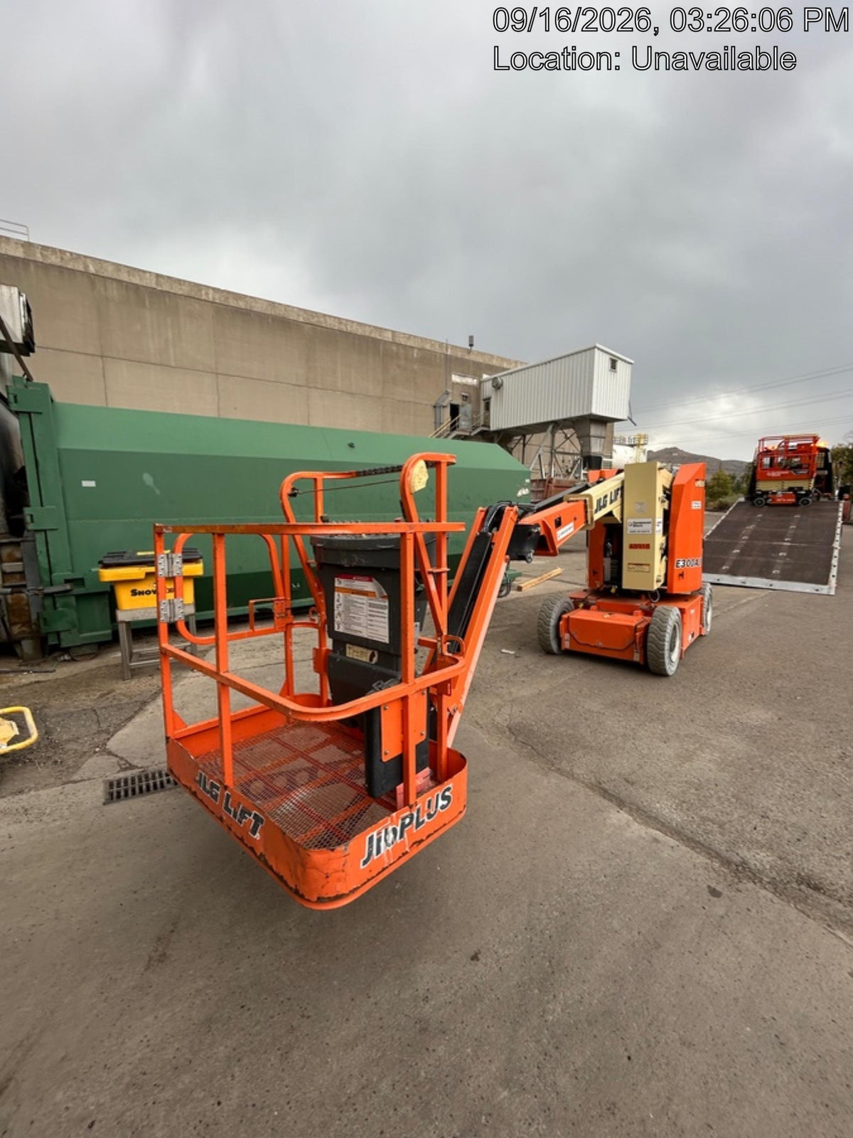 2019 JLG E300AJP