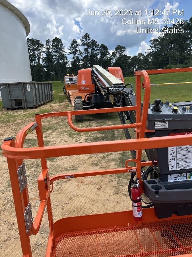 2025 JLG 660SJ
