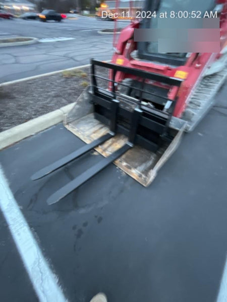 2024 ARROW MATERIAL HANDLING 48" Pallet Forks - Arrow