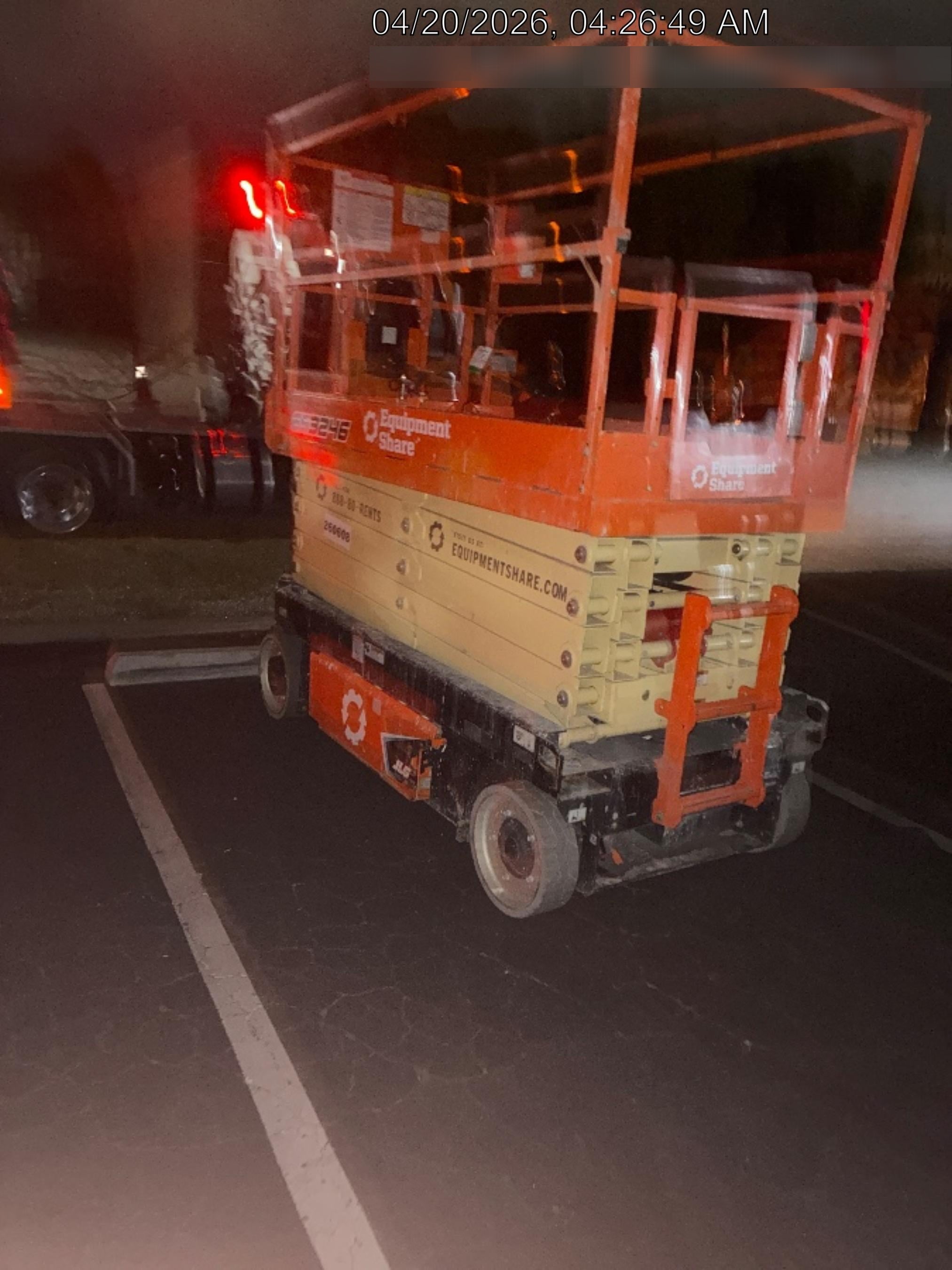 2022 JLG ES3246