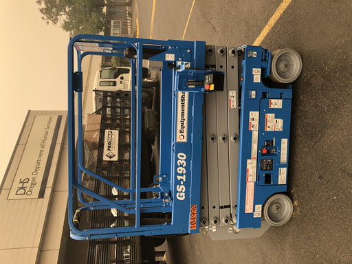 2020 Genie GS-1930 Fixed rails with chain entry gate - Pre A92.20, 800W Inverter