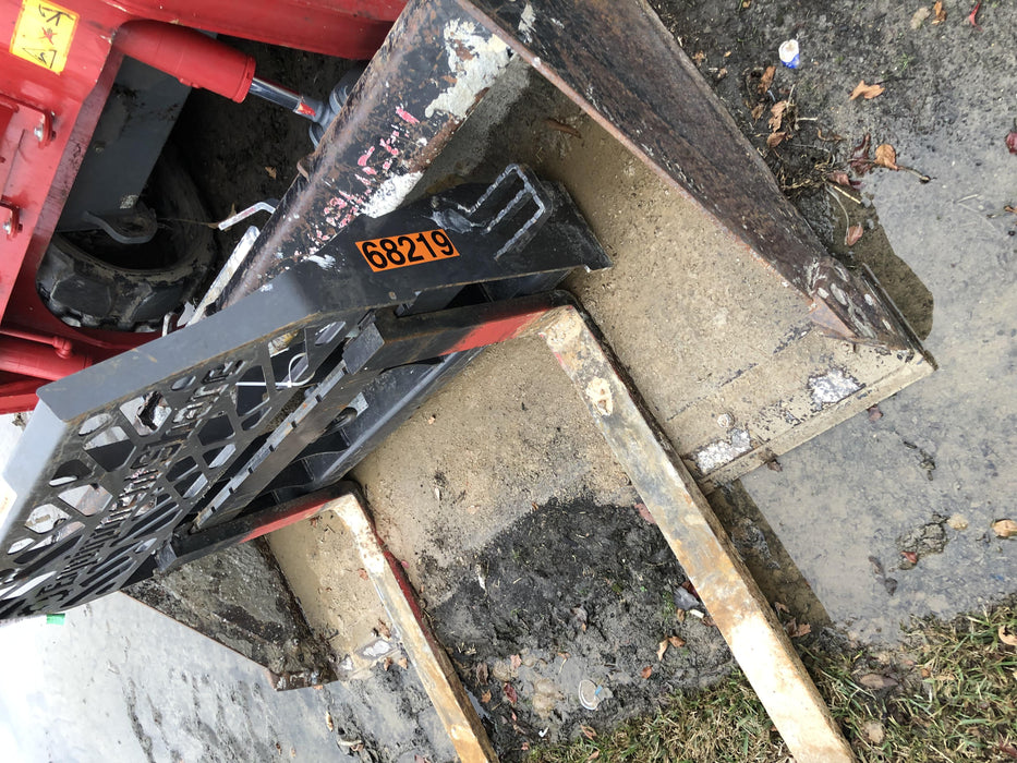 2020 PALADIN 48" Pallet Forks - Paladin