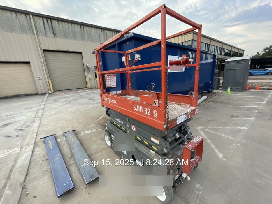 2017 Skyjack SJIII-3219 Skyjack SJ3219, Trojan Battery Set, Extended Warranty 5yr/5k hr