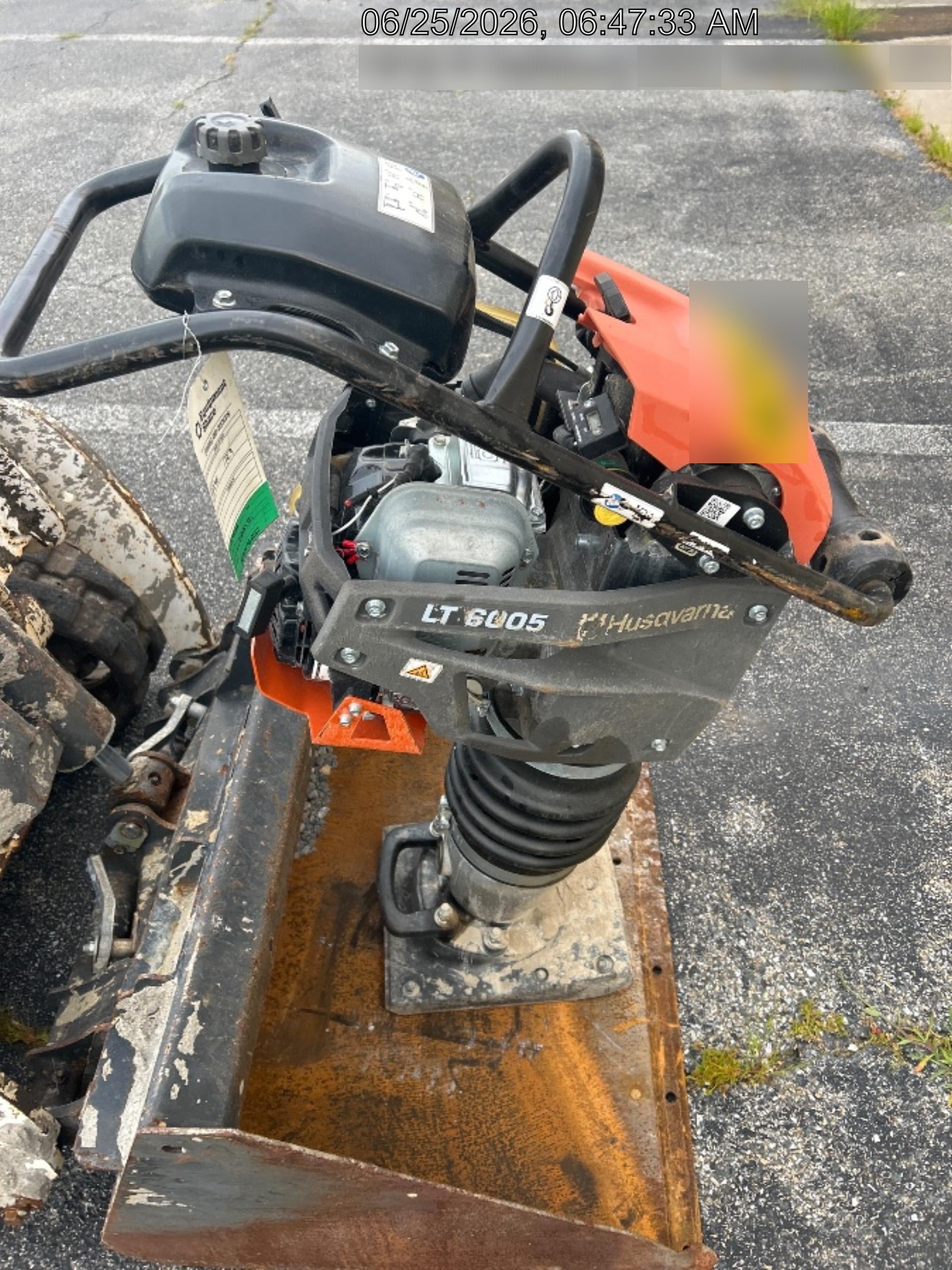 2024 HUSQVARNA LT6005