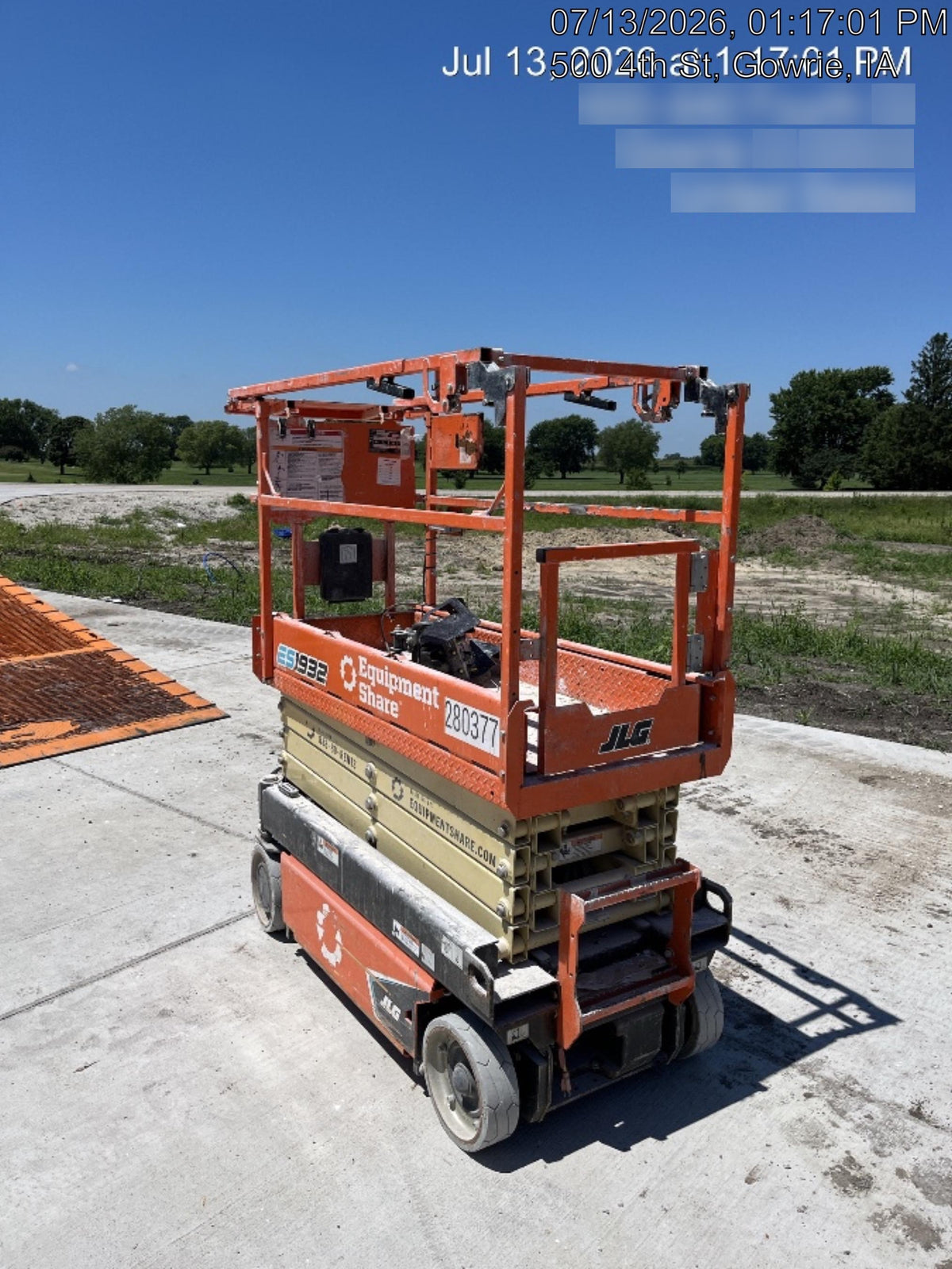 2022 JLG ES1932