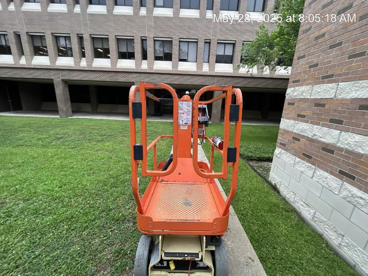 2021 JLG 1230ES