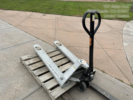 2022 STRONGWAY 4400 lb Pallet Jack